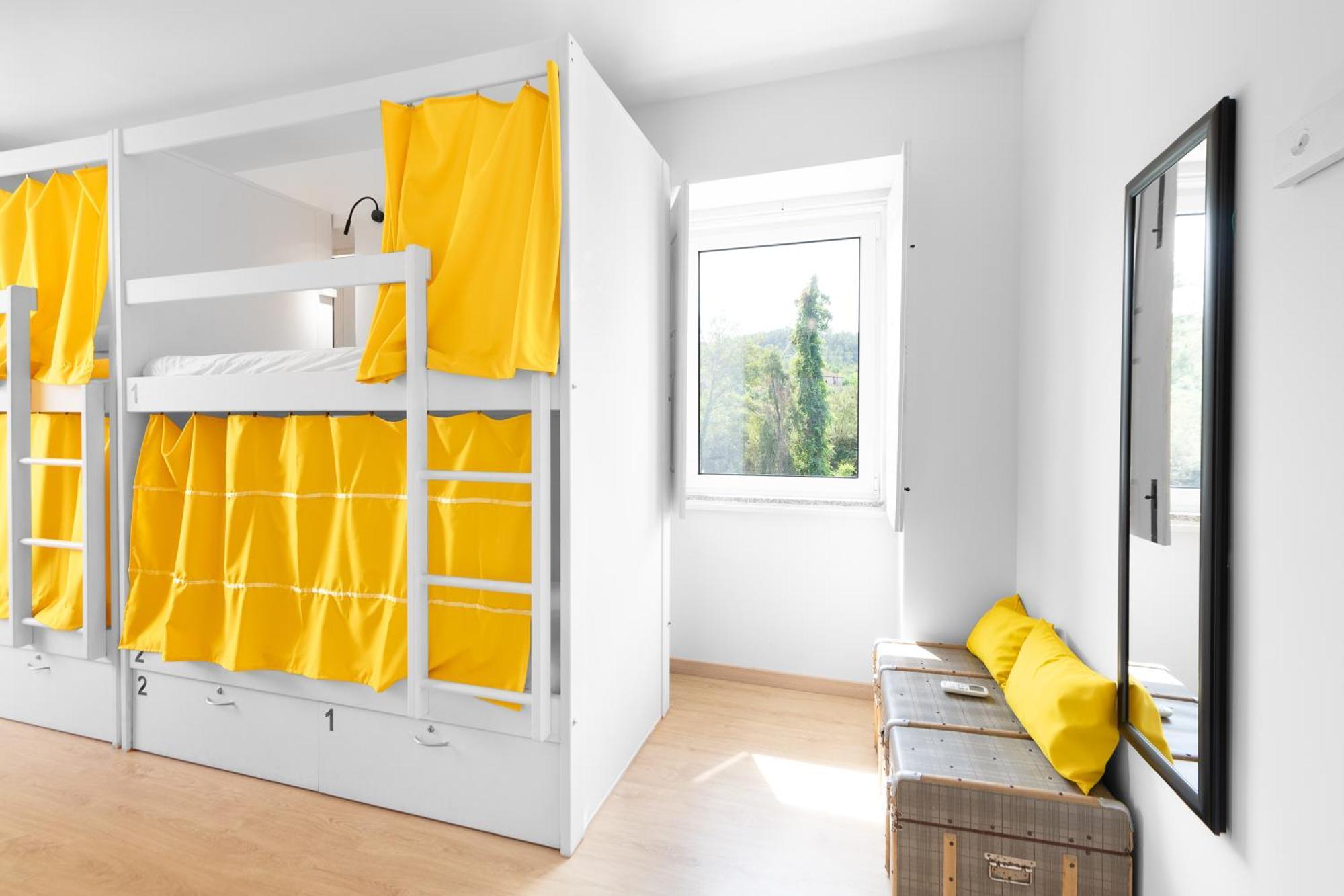Insua Hostel Sao Pedro do Sul Ngoại thất bức ảnh